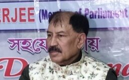 রাজনৈতিক নেতা মুক্ত ময়দানের ডাক প্রসূনের