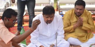 কলকাতা থেকে জেলা,বারপুজোয় মাতলেন ফুটবল প্রেমীরা